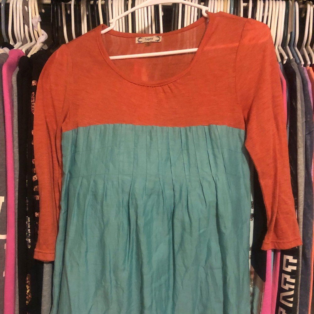 Women’s dress shirt